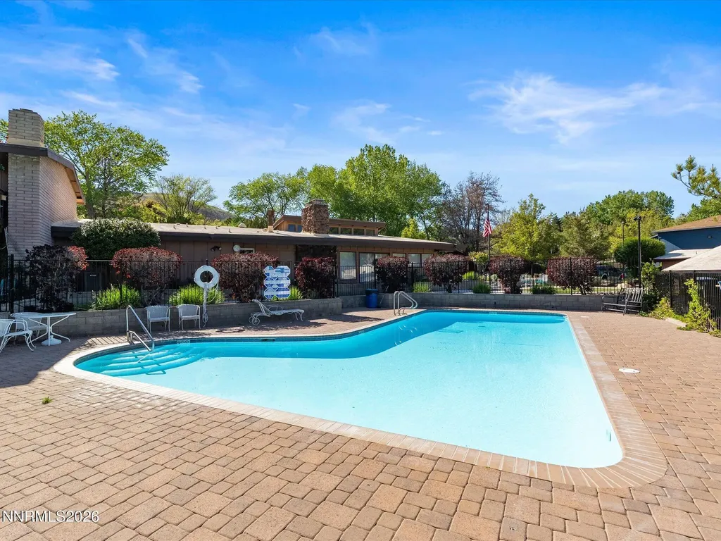 121 Lake Glen Carson City NV 89703