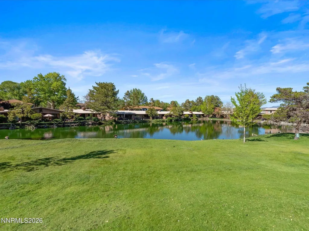 121 Lake Glen Carson City NV 89703