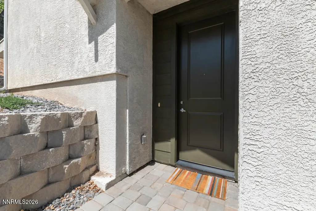 5001 Cavestone Sun Valley NV 89433