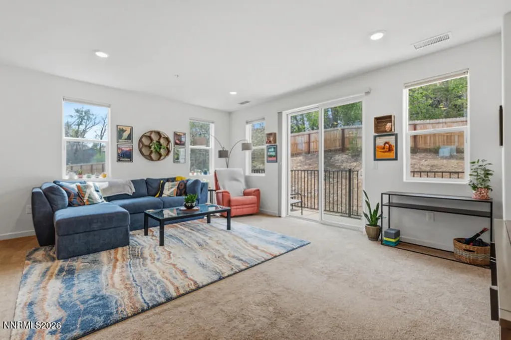 5001 Cavestone Sun Valley NV 89433