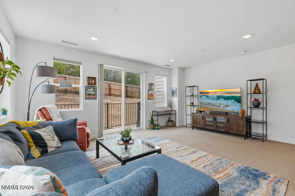 5001 Cavestone Sun Valley NV 89433