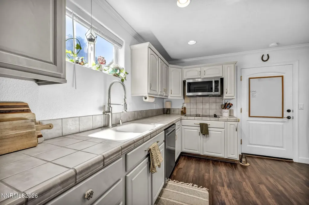 2569 Cartwright Reno NV 89521