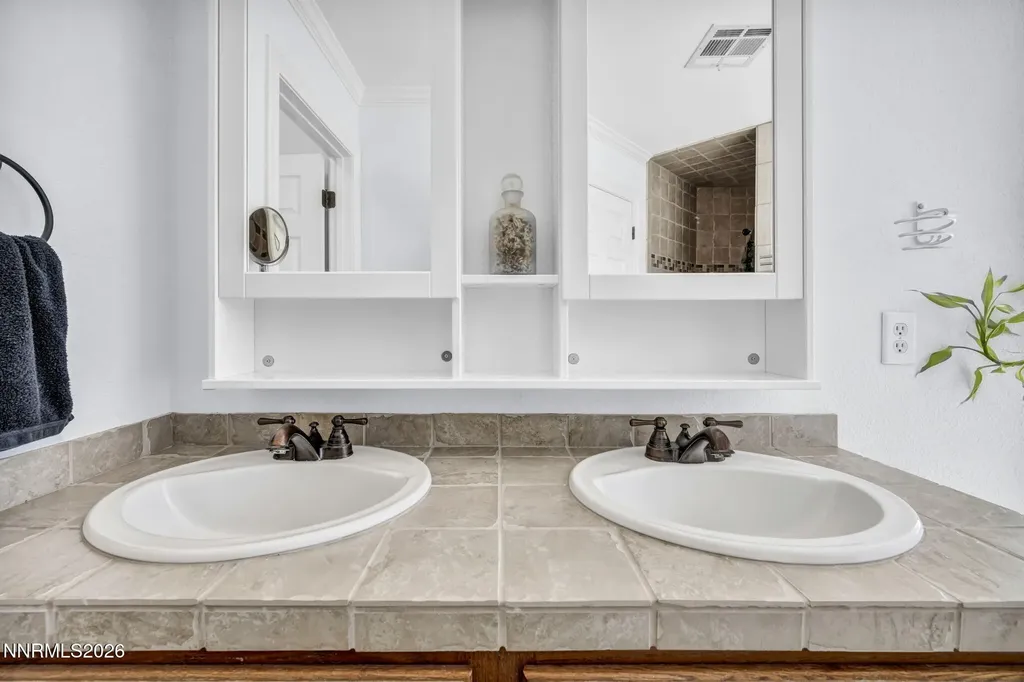 2569 Cartwright Reno NV 89521