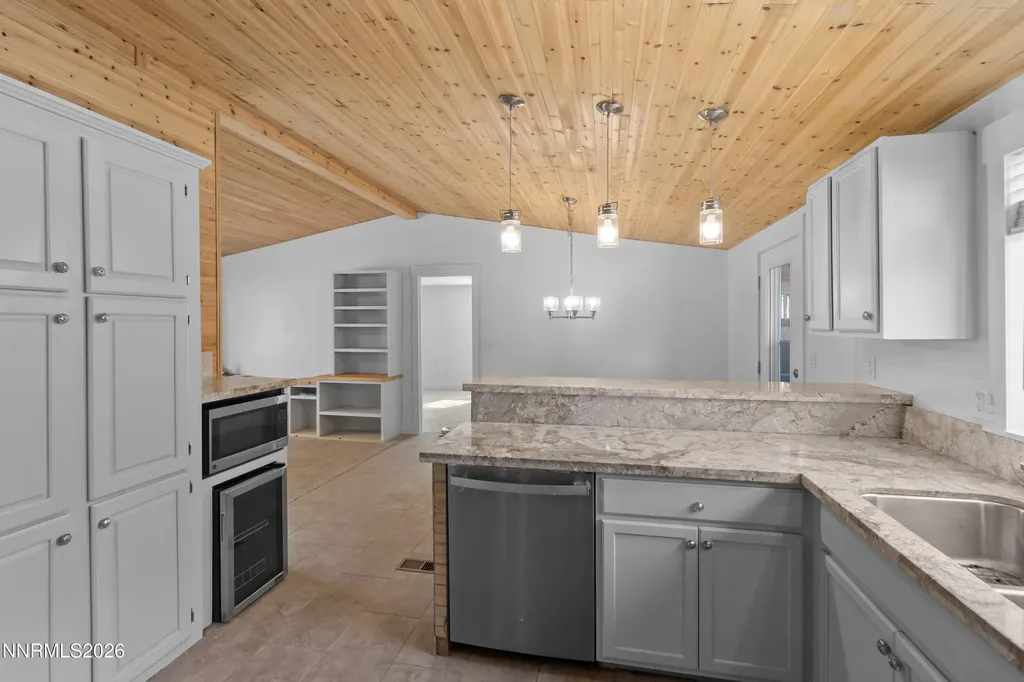 4711 Leonesio Sun Valley NV 89433