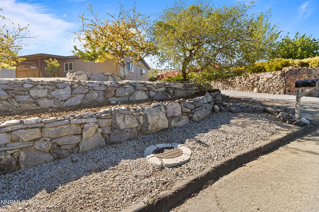 4711 Leonesio Sun Valley NV 89433