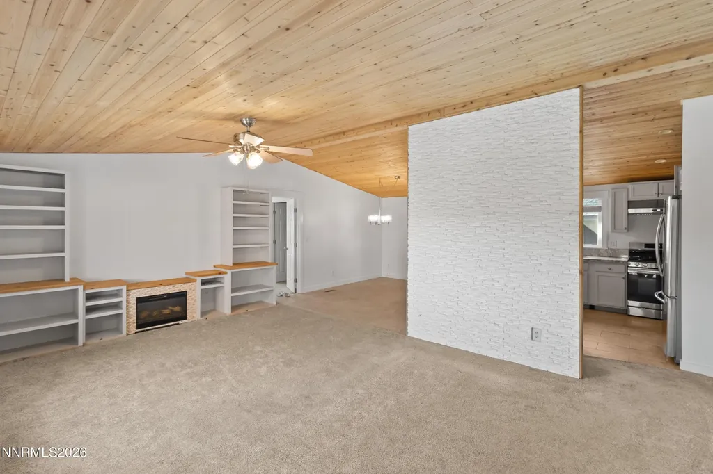 4711 Leonesio Sun Valley NV 89433