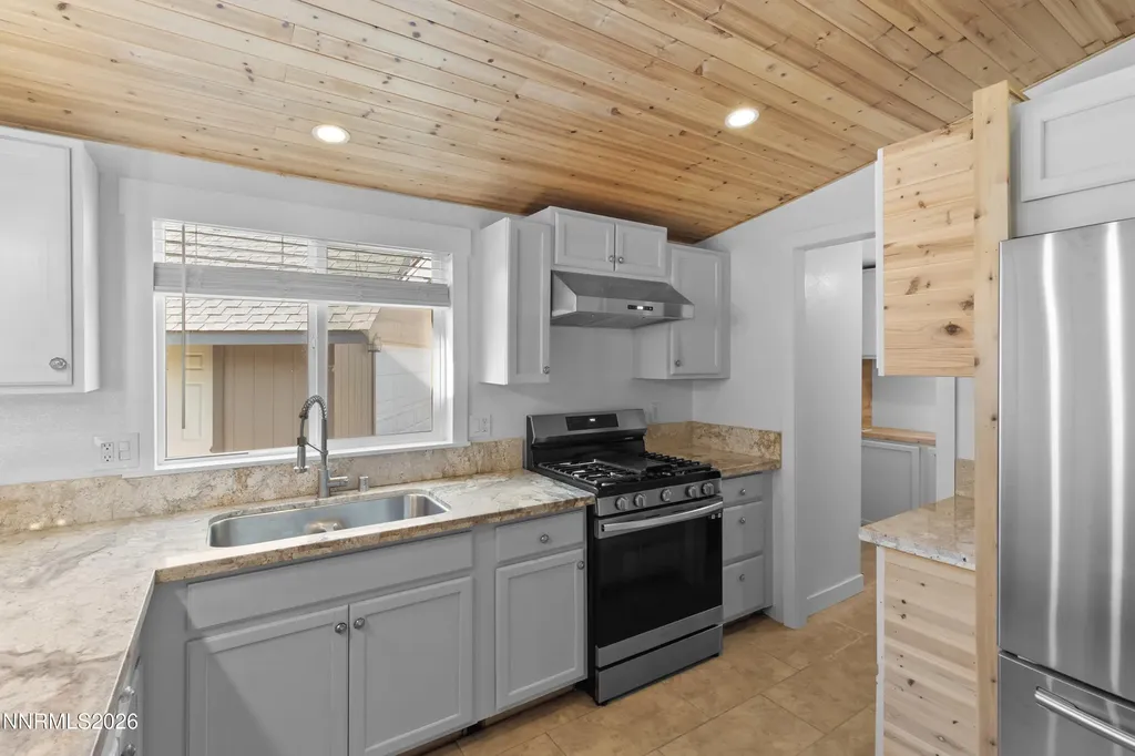 4711 Leonesio Sun Valley NV 89433