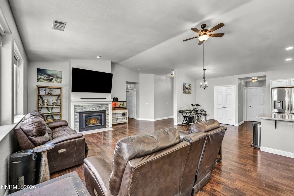 1778 Bougainvillea Minden NV 89423