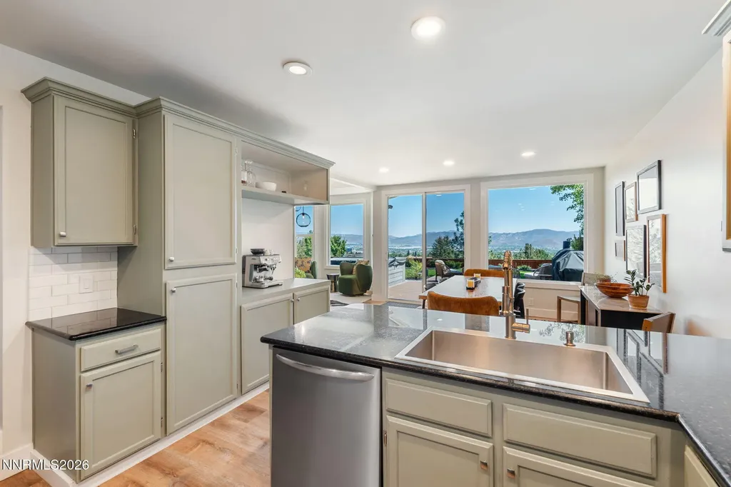 3548 Skyline View Reno NV 89509