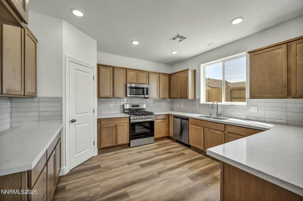 6773 Shell Fernley NV 89408