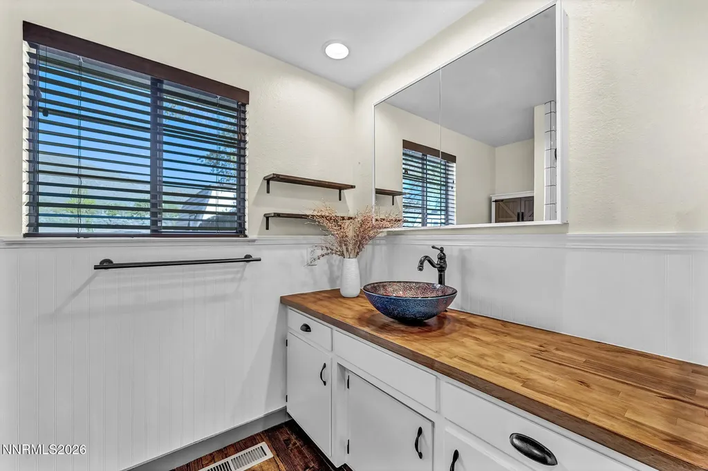 2635 Edmonds Carson City NV 89701