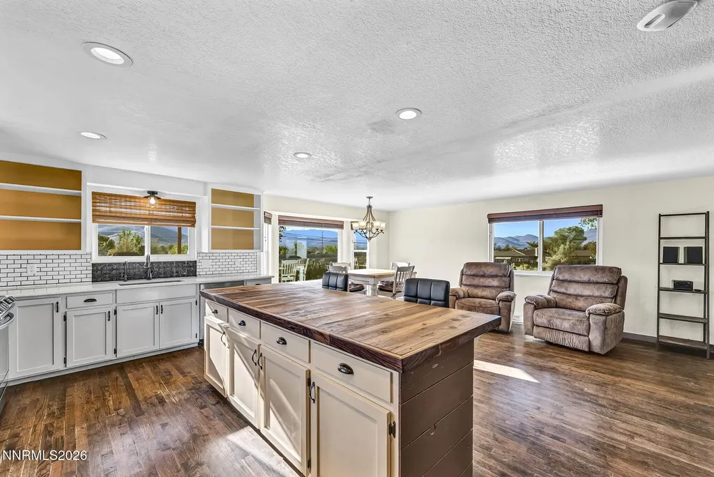 2635 Edmonds Carson City NV 89701