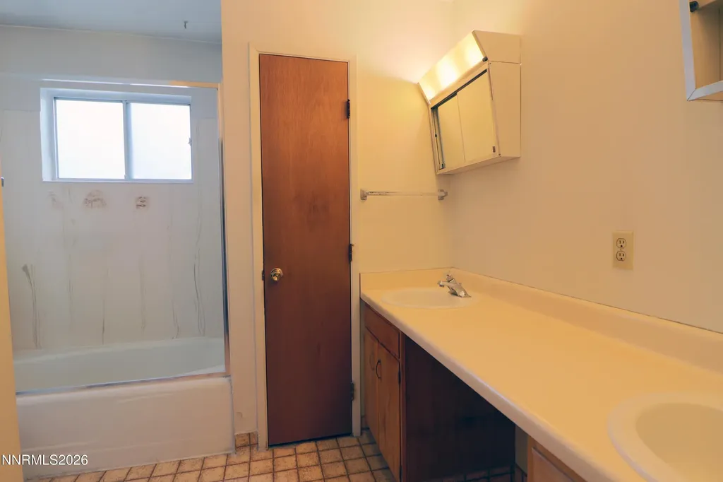 22 Smithridge Reno NV 89502