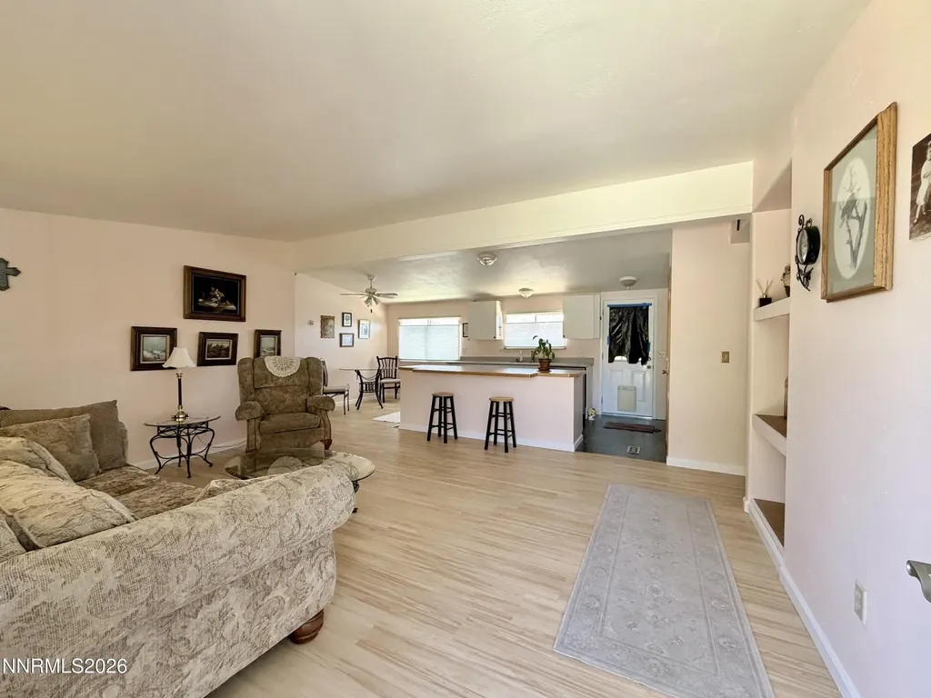 17820 Blackbird Reno NV 89508