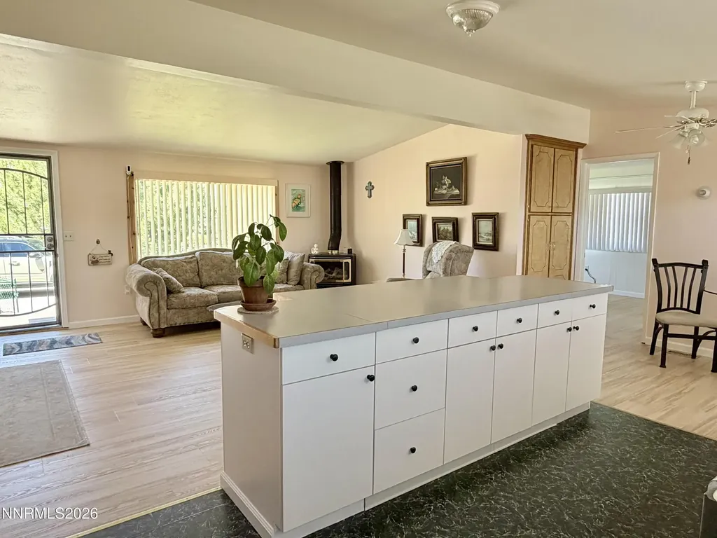 17820 Blackbird Reno NV 89508