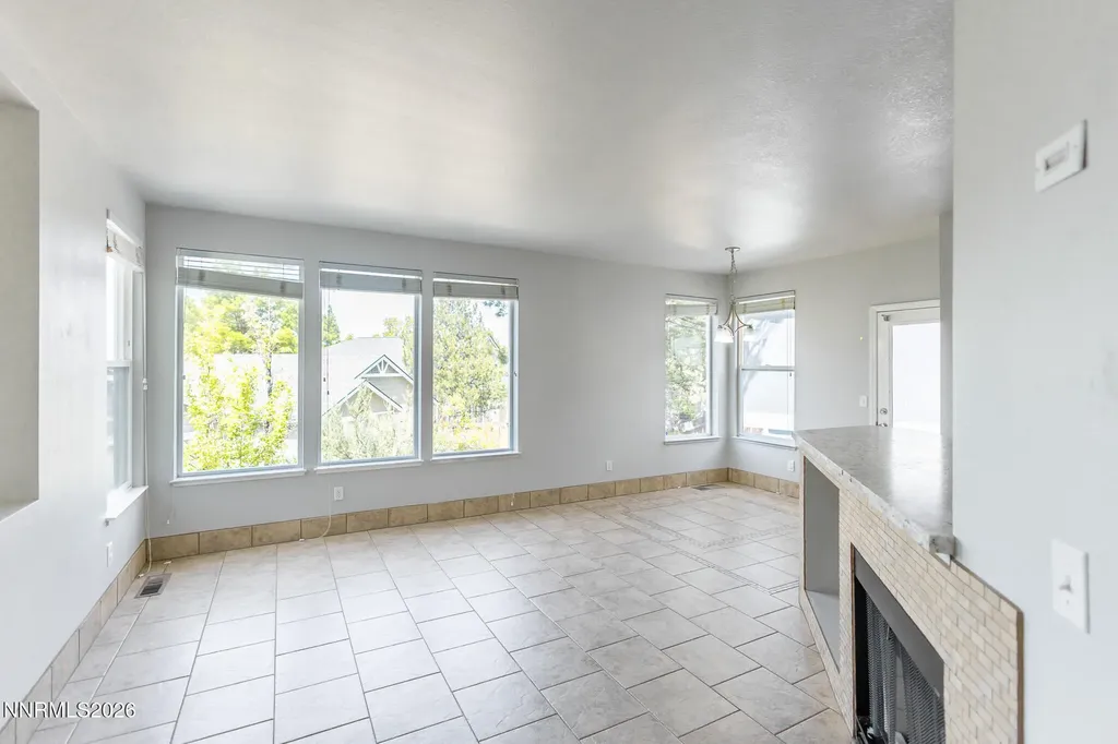 4775 Cedarhill Reno NV 89519