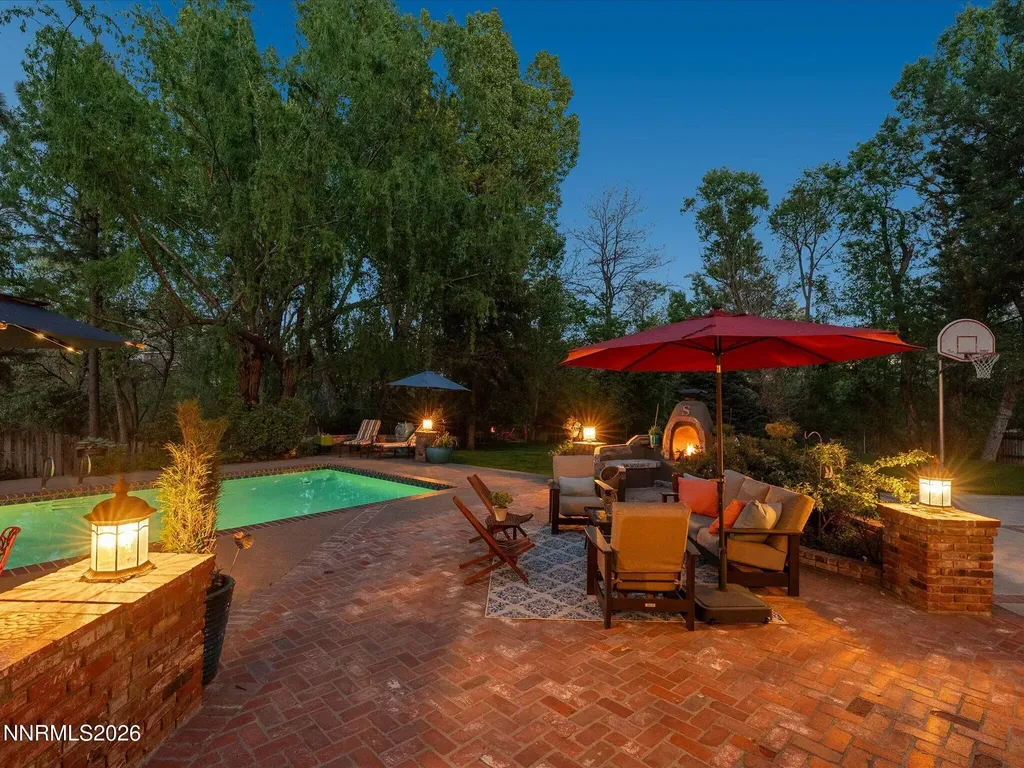 2570 Sharon Reno NV 89509
