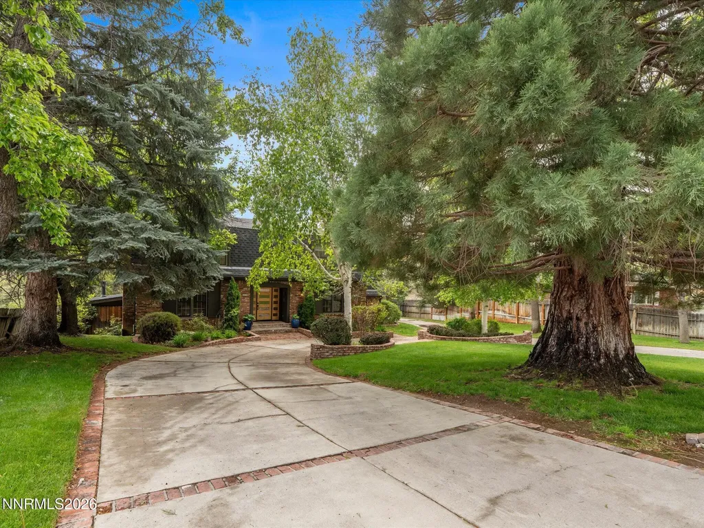 2570 Sharon Reno NV 89509