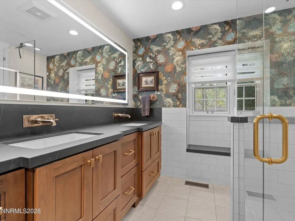 2570 Sharon Reno NV 89509