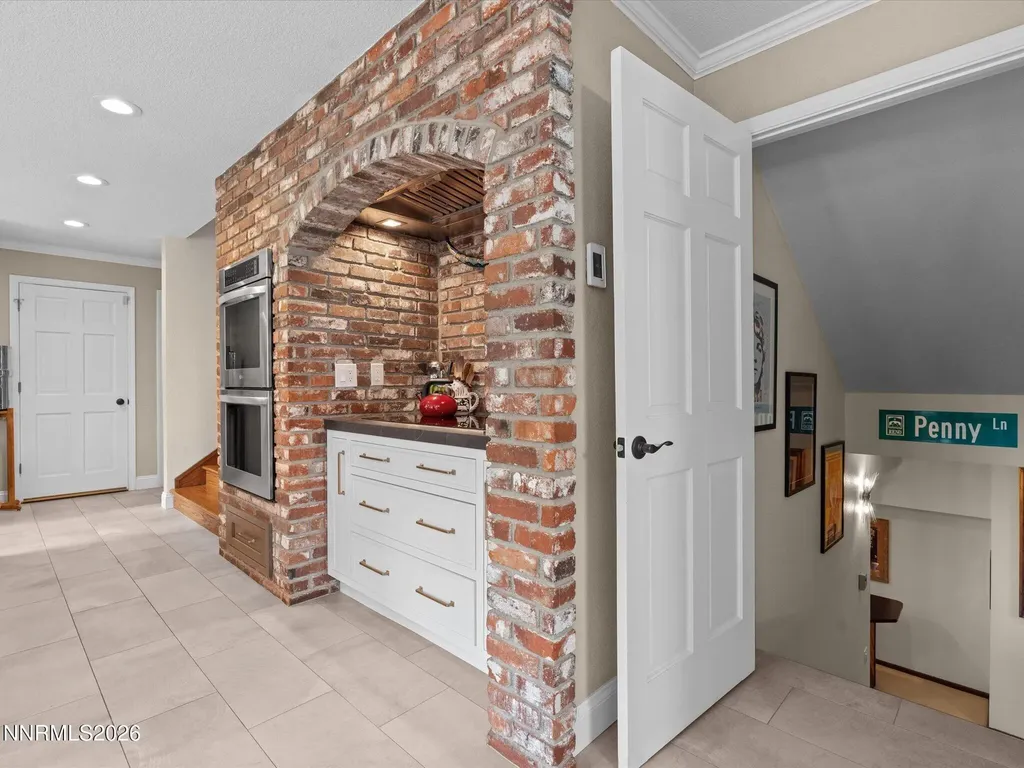 2570 Sharon Reno NV 89509