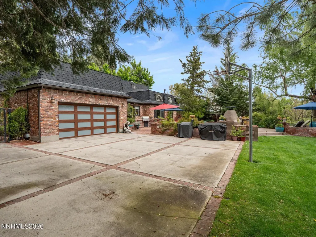 2570 Sharon Reno NV 89509