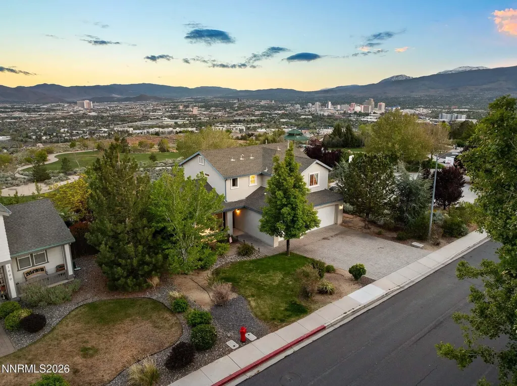 998 University Park Reno NV 89512
