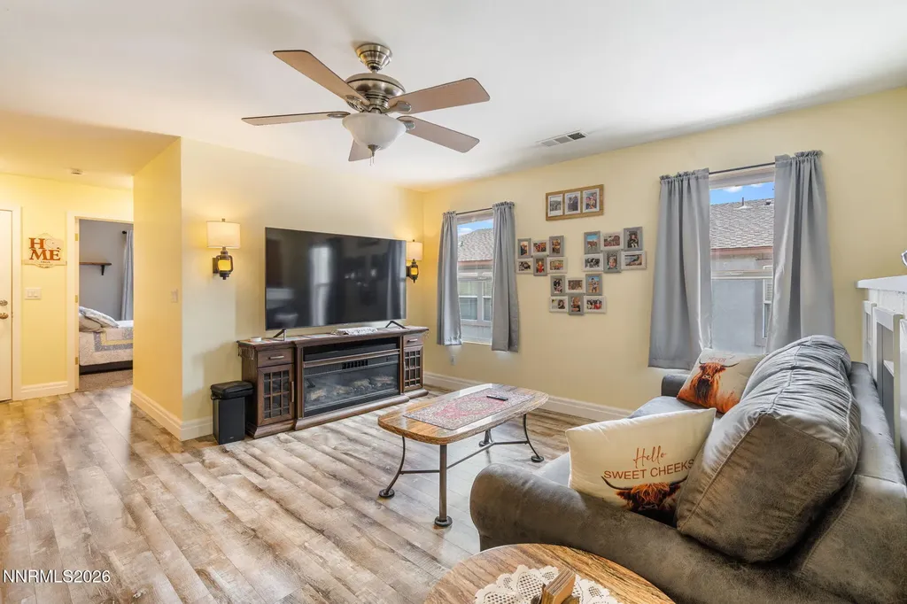 1091 Still Brook Sparks NV 89436