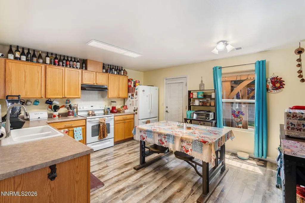 1091 Still Brook Sparks NV 89436