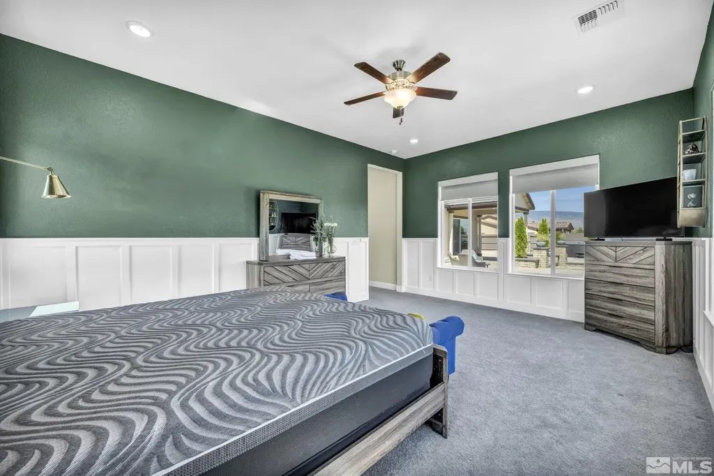 1237 Crawford Creek Reno NV 89521