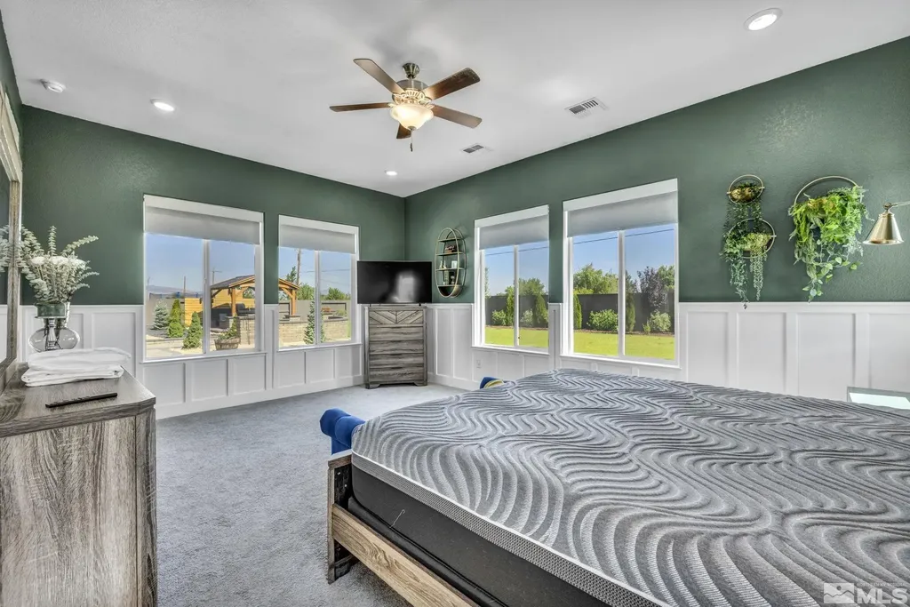 1237 Crawford Creek Reno NV 89521