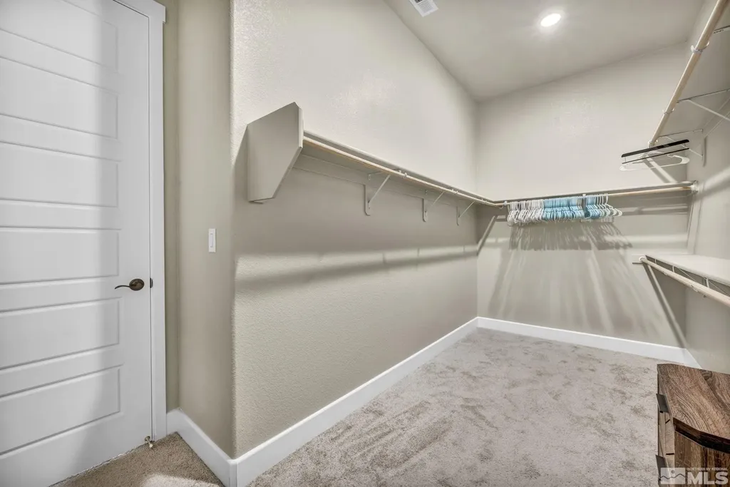 1237 Crawford Creek Reno NV 89521