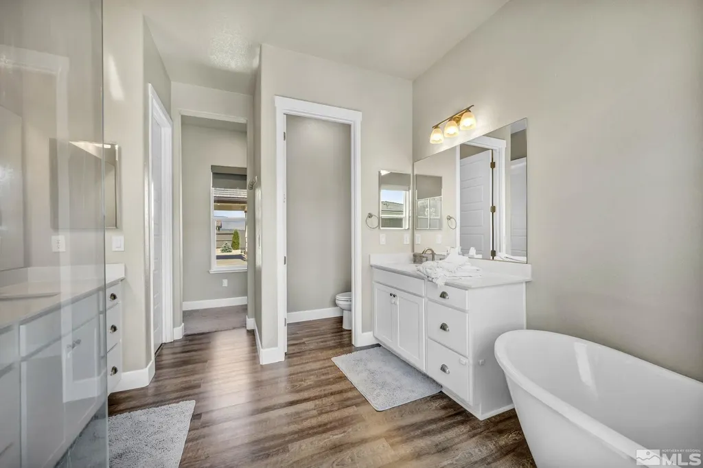 1237 Crawford Creek Reno NV 89521