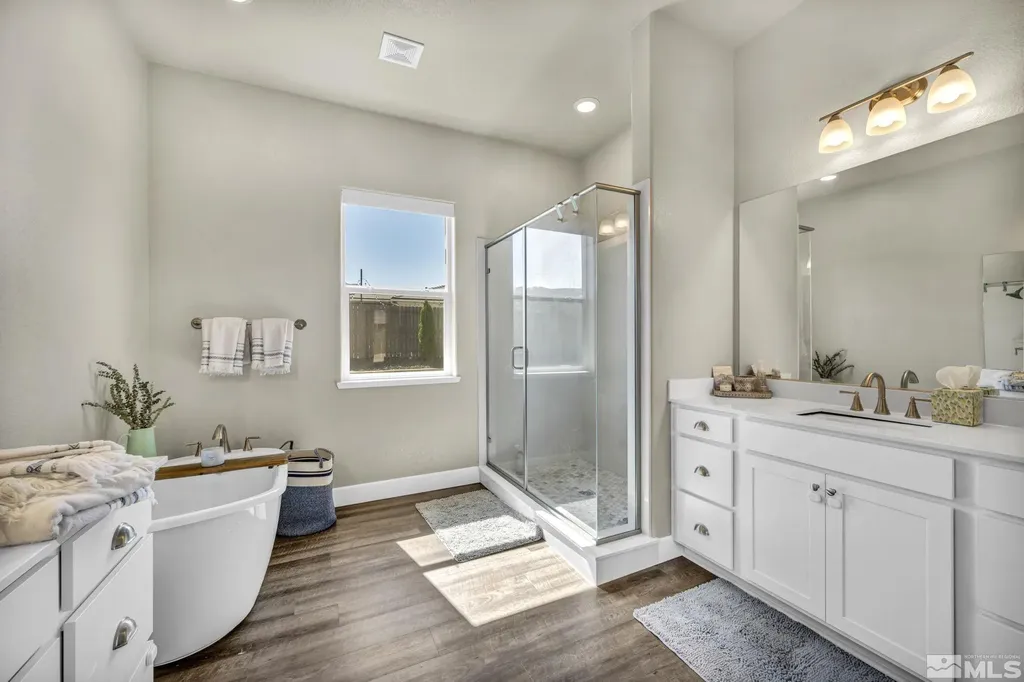 1237 Crawford Creek Reno NV 89521