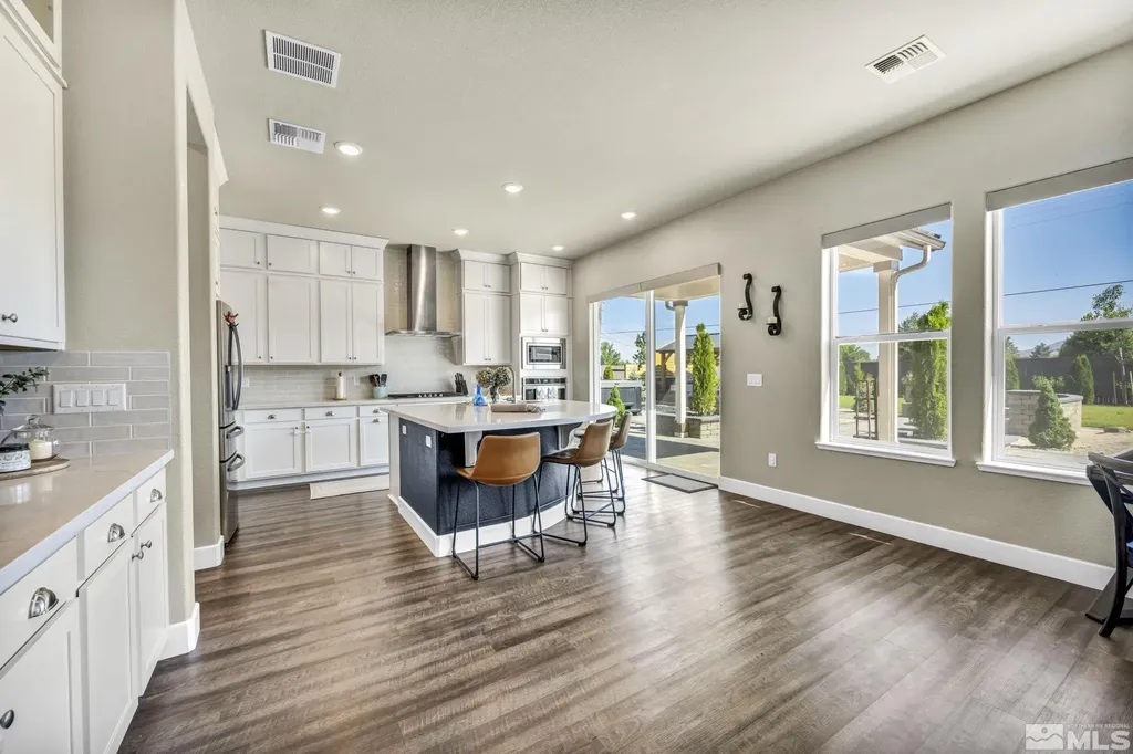 1237 Crawford Creek Reno NV 89521