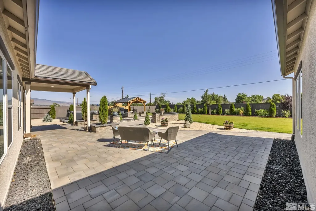 1237 Crawford Creek Reno NV 89521
