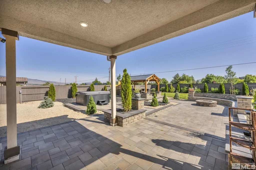 1237 Crawford Creek Reno NV 89521