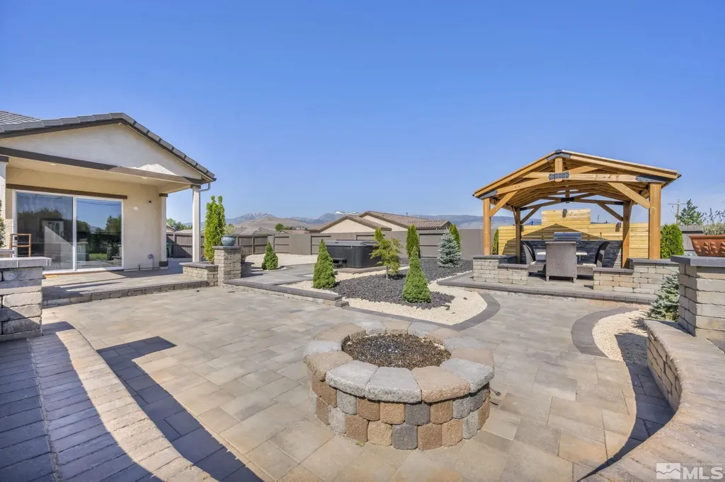 1237 Crawford Creek Reno NV 89521