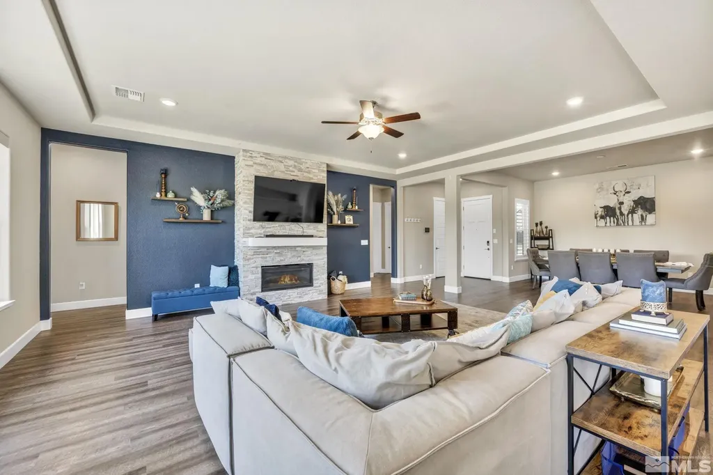 1237 Crawford Creek Reno NV 89521