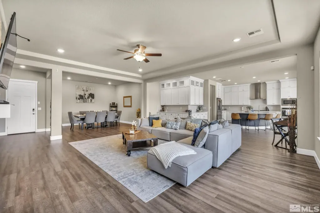 1237 Crawford Creek Reno NV 89521