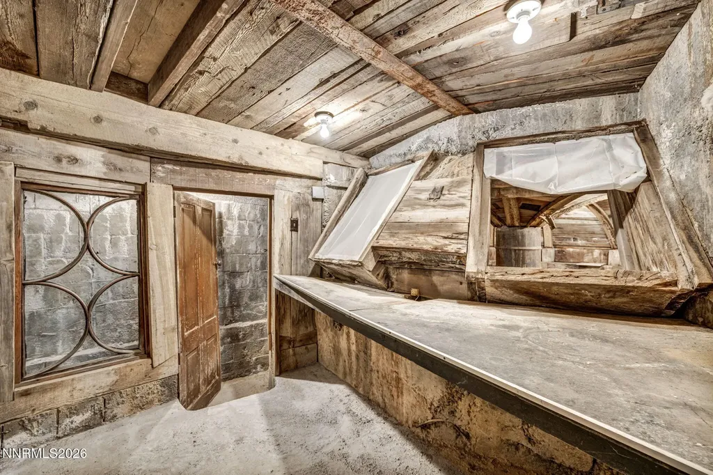 274 L Virginia City NV 89440