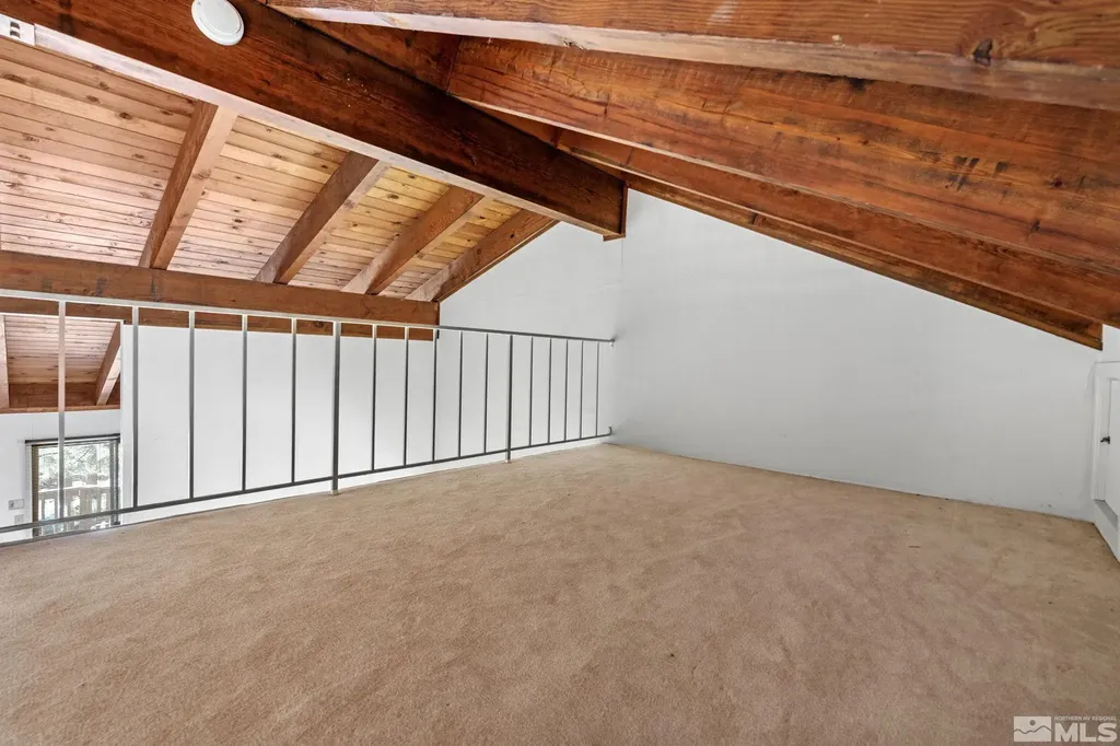 102 Lake Village Stateline NV 89449