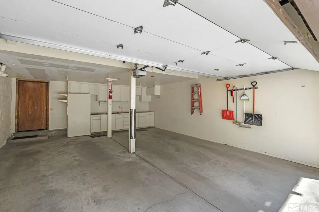 102 Lake Village Stateline NV 89449