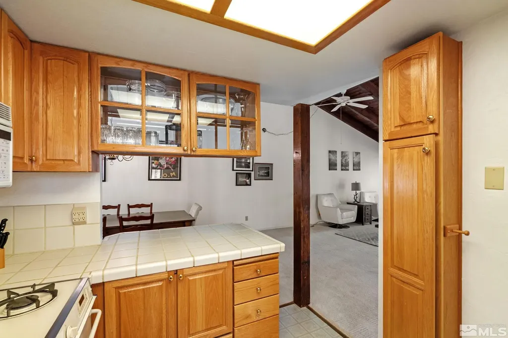 102 Lake Village Stateline NV 89449