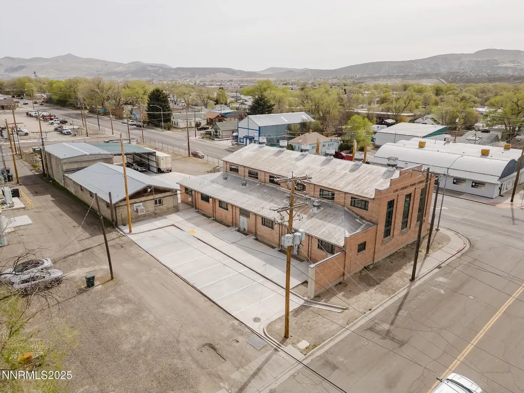 240 7th Elko NV 89801