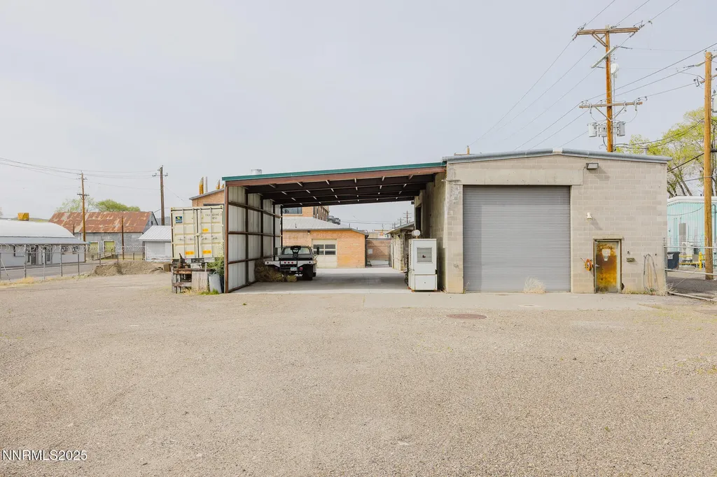 240 7th Elko NV 89801
