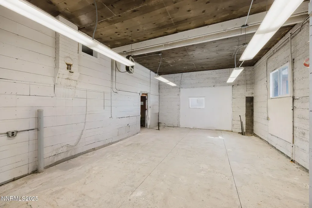 240 7th Elko NV 89801