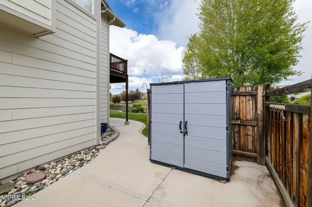 7390 La Costa Sparks NV 89436