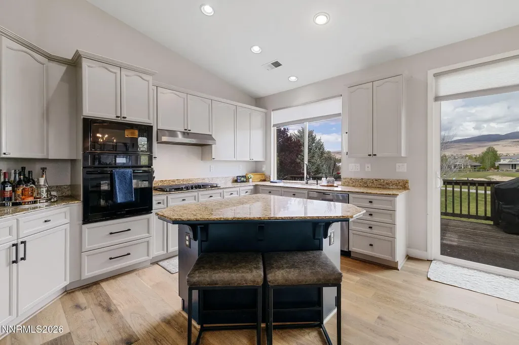 7390 La Costa Sparks NV 89436