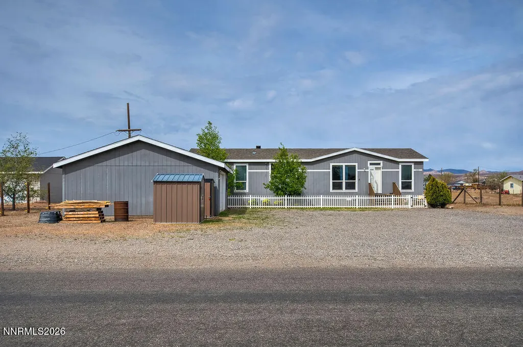 3455 Cypress Silver Springs NV 89429