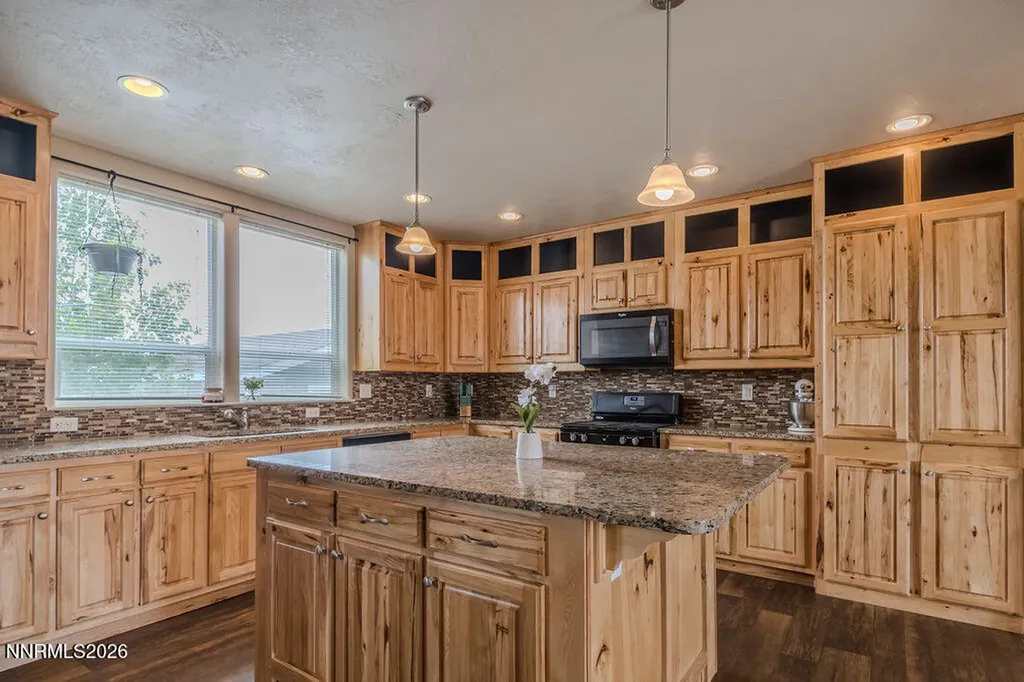 3455 Cypress Silver Springs NV 89429